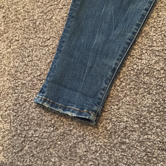 Universal Threads High Rise Skinny Size 8/29R - Picture 2 of 5